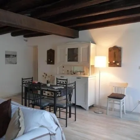 Ferienhaus Urcay, 3 Pieces, 4 Personnes - Fr-1-489-142 Urcay